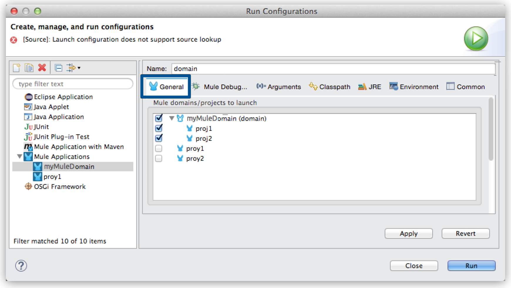 Mule アプリケーションおよびドメインのオプションが表示されている [Run configuration (設定の実行)] プロパティ