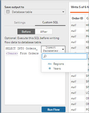 La opción "Guardar salida en" está configurada en "Tabla de base de datos". Se selecciona la pestaña "SQL personalizado" y se inserta un parámetro.