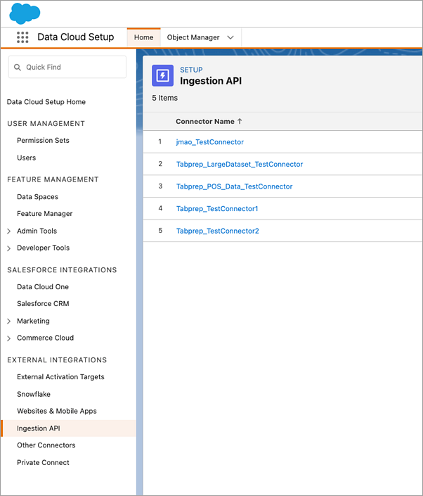 Salesforce Data Cloud API 수집 페이지에 API 수집 커넥터 이름 목록이 표시되어 있습니다.
